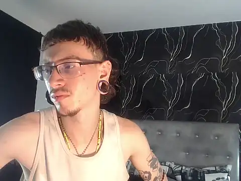 Snapshot of Ryan_Owenss chatting on 06.14.26 Ryan Owenss online show from 06.14.26
