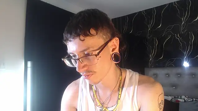 Snapshot of Ryan_Owenss chatting on 06.18.26 Ryan Owenss online show from 06.18.26