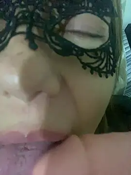lulupiecitosamor online show from 06.26.26