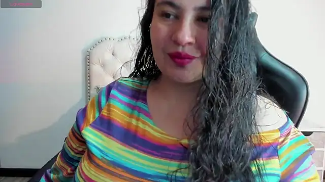 Snapshot of JadeBellee chatting on 05.30.26 JadeBellee online show from 05.30.26