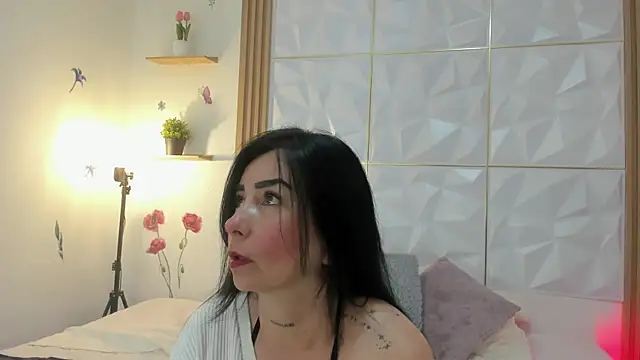 Snapshot of Anniee_333 chatting on 06.29.26 Anniee 333 online show from 06.29.26