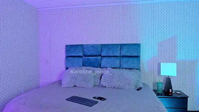 Karoline Jones18 online show from 07.16.26