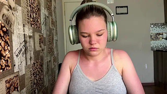 HellyRay online show from 06.16.26