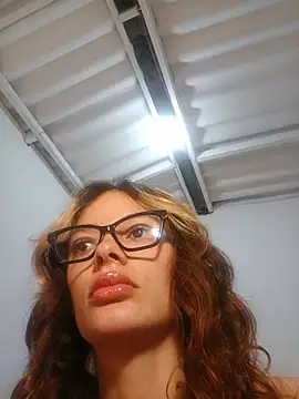 karenarango online show from 06.10.26