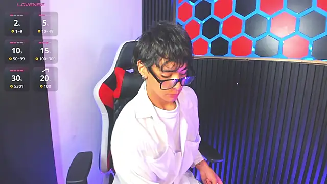 SantyFoxxs online show from 06.20.26