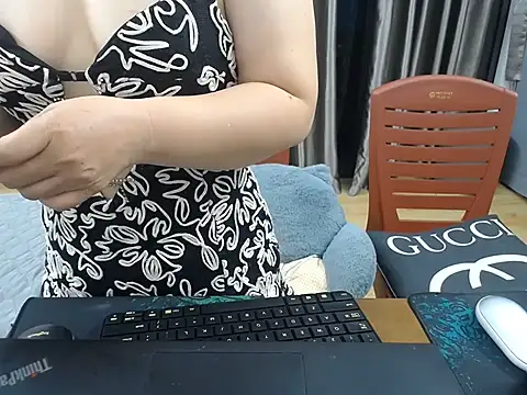 Maia 9999 online show from 06.08.26