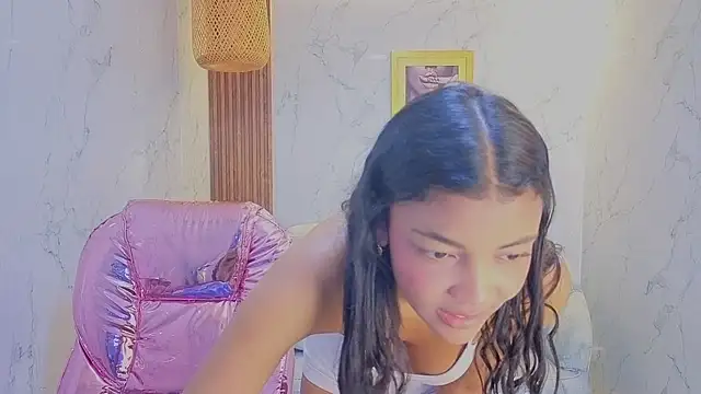 Snapshot of valentina_gomez_s chatting on 06.02.26 valentina gomez s online show from 06.02.26