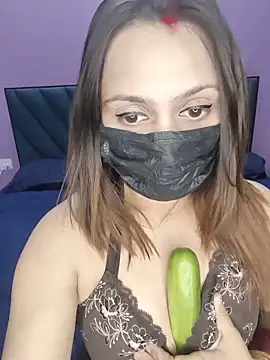 Dezler Queen online show from 05.24.26