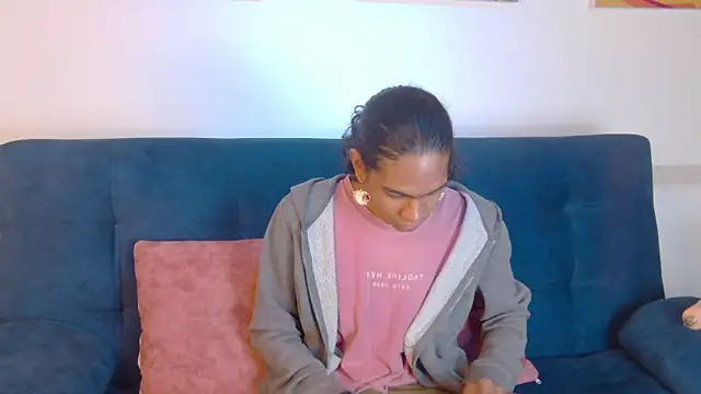 Snapshot of maxi_max0 chatting on 06.19.26 maxi max0 online show from 06.19.26
