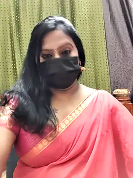 Snapshot of Meera_mia chatting on 06.30.26 Meera mia online show from 06.30.26
