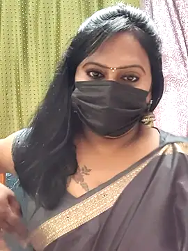 Snapshot of Meera_mia chatting on 07.05.26 Meera mia online show from 07.05.26