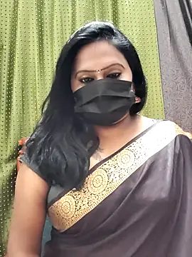 Snapshot of Meera_mia chatting on 07.05.26 Meera mia online show from 07.05.26