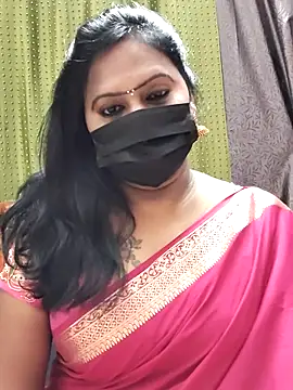 Snapshot of Meera_mia chatting on 07.06.26 Meera mia online show from 07.06.26