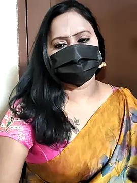 Snapshot of Meera_mia chatting on 07.07.26 Meera mia online show from 07.07.26