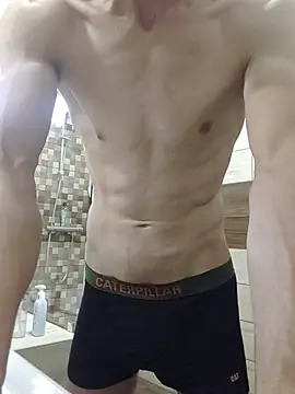 Snapshot of Nakedfanboy chatting on 06.24.26 Nakedfanboy online show from 06.24.26