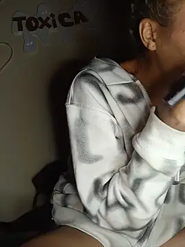 Snapshot of yariana chatting on 07.20.26 yariana online show from 07.20.26