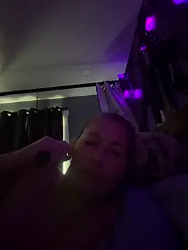 amberhotts2025 online show from 06.19.26