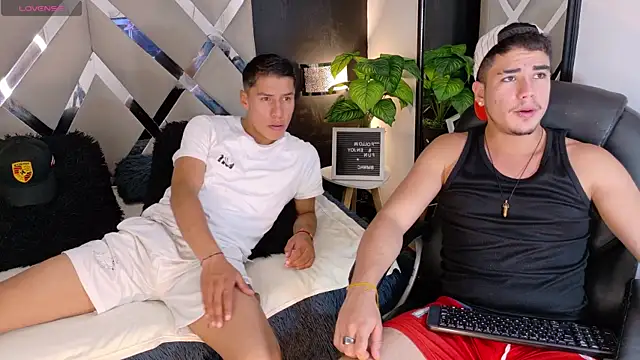 Alex-Rodriguezz online show from 06.25.26