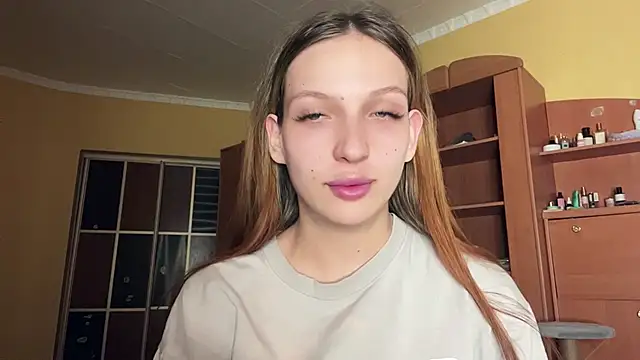 Snapshot of xXMelanieseXx chatting on 06.15.26 xXMelanieseXx online show from 06.15.26