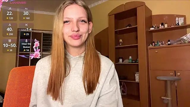 Snapshot of xXMelanieseXx chatting on 06.22.26 xXMelanieseXx online show from 06.22.26