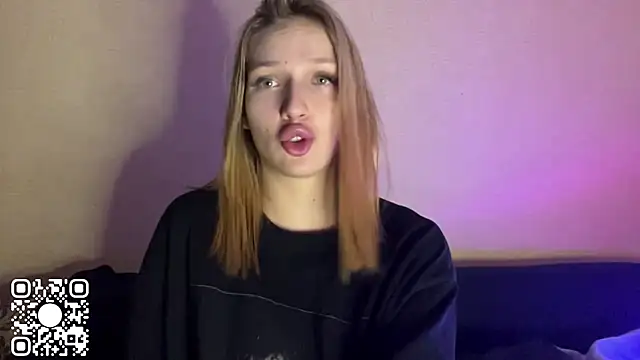 Snapshot of xXMelanieseXx chatting on 07.10.26 xXMelanieseXx online show from 07.10.26