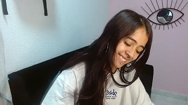 sofiacumgil online show from 06.13.26