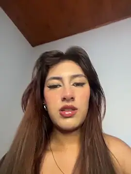 velariasoft  online show from 06.12.26