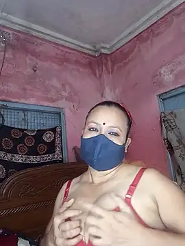 MoonLusty online show from 06.07.26