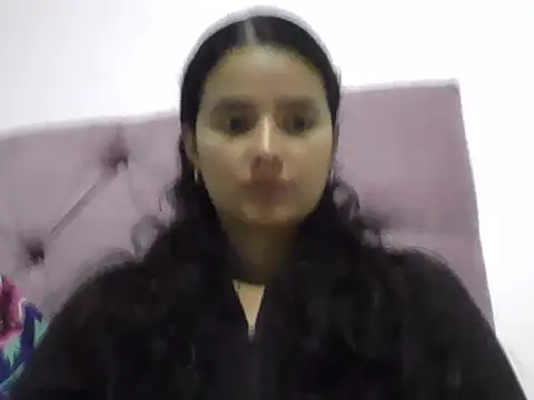 micaelamoreno18 online show from 05.28.26