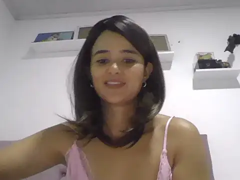 Snapshot of micaelamoreno18 chatting on 07.28.26 micaelamoreno18 online show from 07.28.26