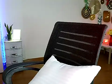 Yalinahotty online show from 06.11.26