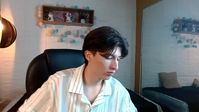 Marcoviolet online show from 06.13.26