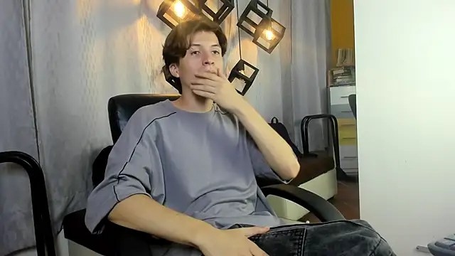 Marcoviolet online show from 06.25.26