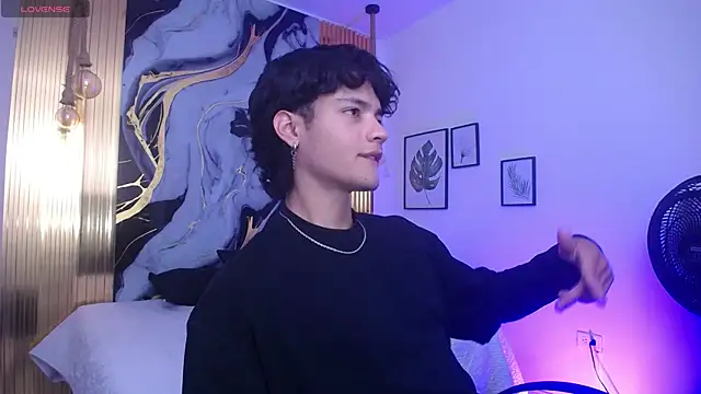 OliverMorgan66 online show from 06.17.26