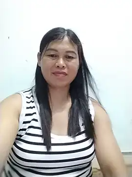 Snapshot of -Hatybi- chatting on 05.30.26 -Hatybi- online show from 05.30.26