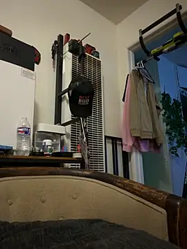 Snapshot of neonginger chatting on 06.14.26 neonginger online show from 06.14.26