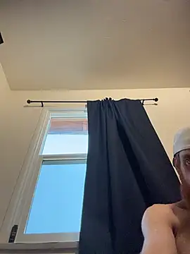 Snapshot of neonginger chatting on 06.25.26 neonginger online show from 06.25.26