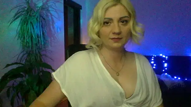 LunaaKiss online show from 06.15.26