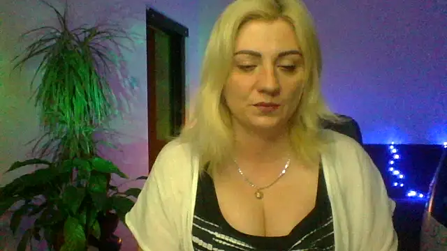 LunaaKiss online show from 06.16.26