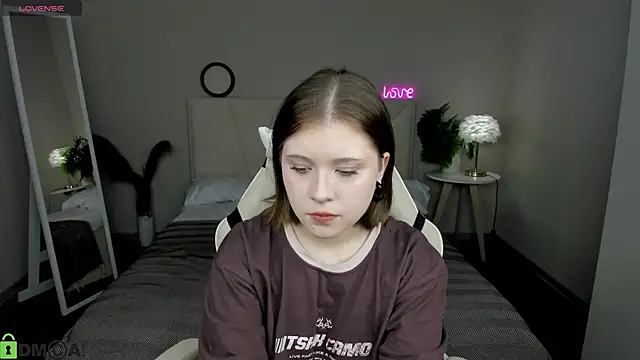 Kylie-Voss online show from 07.08.26