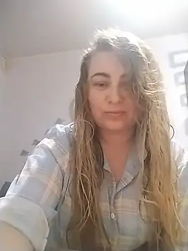 Snapshot of AngelWhite008 chatting on 06.15.26 AngelWhite008 online show from 06.15.26