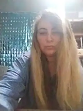 Snapshot of AngelWhite008 chatting on 07.04.26 AngelWhite008 online show from 07.04.26