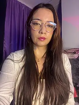 arilynn  online show from 07.17.26