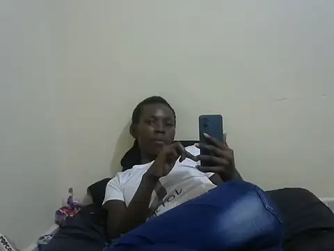 Snapshot of cute_avy0 chatting on 07.01.26 cute avy0 online show from 07.01.26