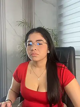 ValentinaLuciana online show from 06.16.26