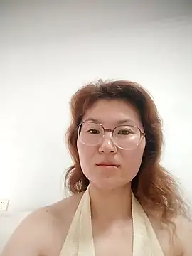 Snapshot of gaoyan880526 chatting on 06.20.26 gaoyan880526 online show from 06.20.26