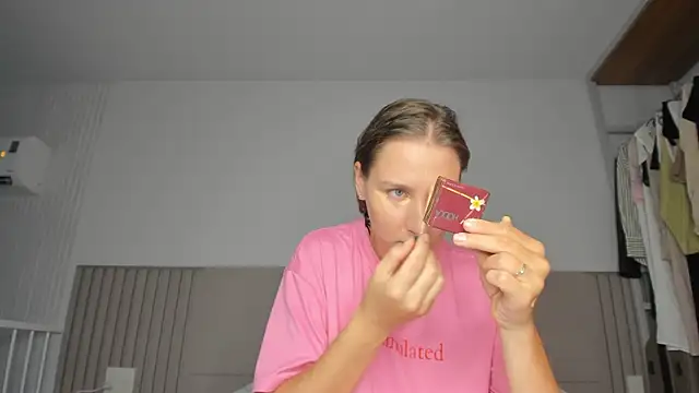 SofiClimbing online show from 04.12.26