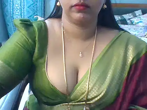 Snapshot of Tamil_hot_Meenu chatting on 07.07.26 Tamil hot Meenu online show from 07.07.26