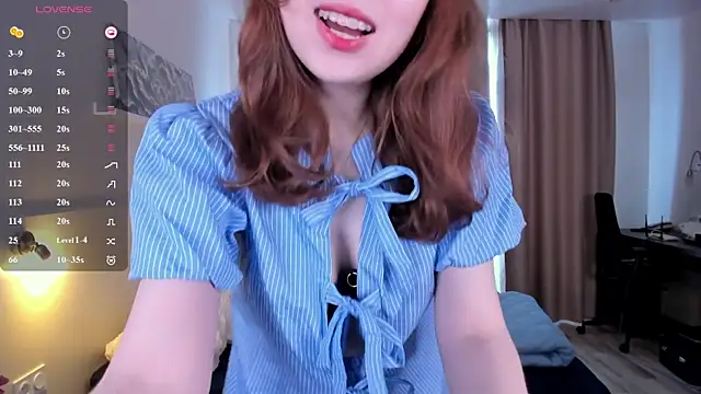 Snapshot of Teasemelisa chatting on 06.17.26 Teasemelisa online show from 06.17.26