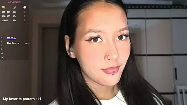 Snapshot of AyaWildfire chatting on 06.22.26 AyaWildfire online show from 06.22.26